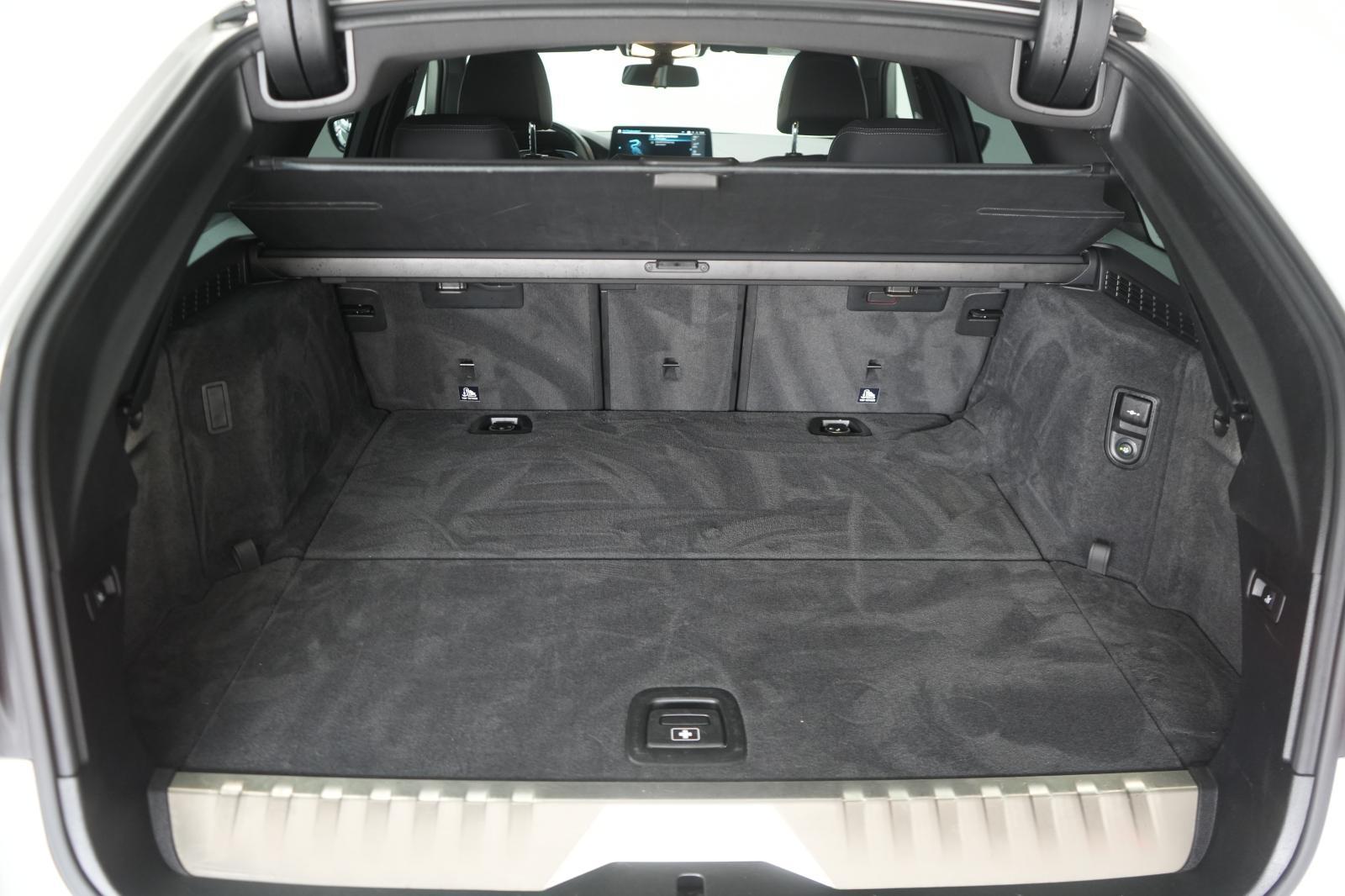 BMW 530 530e M-Sport Touring xDrive