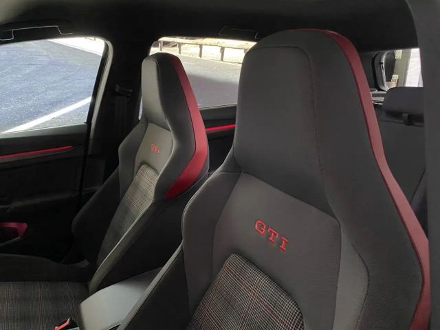 Volkswagen Golf 2.0 TSI DSG GTI IQ.Drive