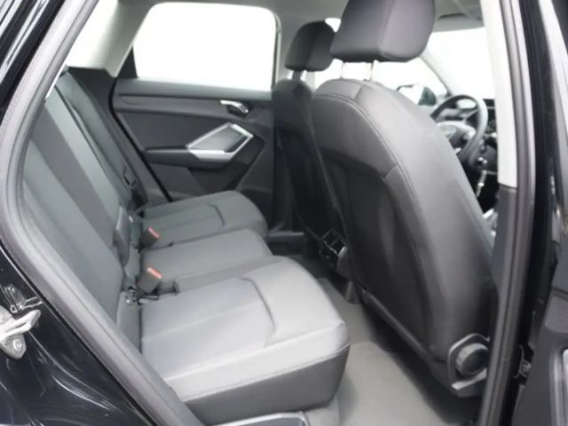 Audi Q3 35 TFSI S-Tronic