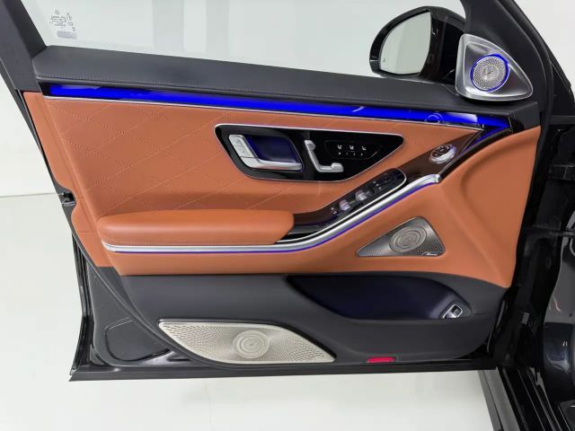 Mercedes-Benz S 500 AMG Line Sedan