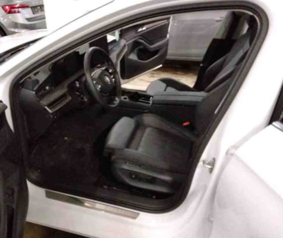 Skoda Superb Combi iV