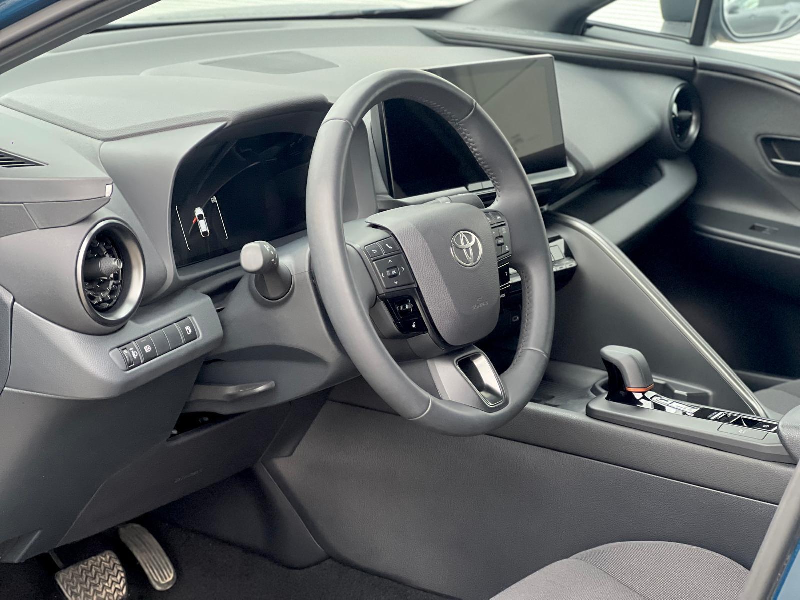 Toyota C-HR 1,8  Spur Distronic Kamera