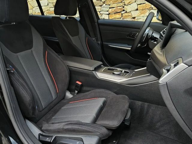 BMW 330 330i Touring xDrive