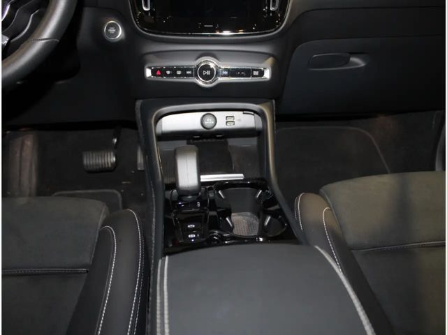 Volvo XC40 Dark Plus Recharge T5