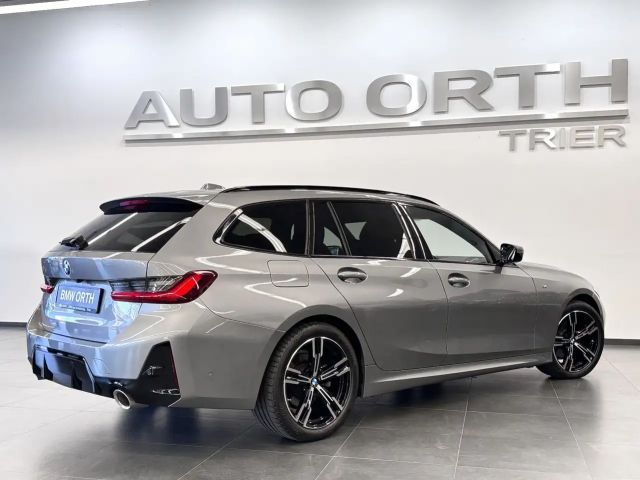 BMW 320 320d M-Sport Touring xDrive