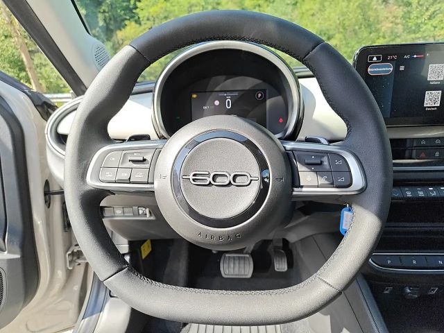 Fiat 600e Hybrid mHEV 145 6-Gang eDCT