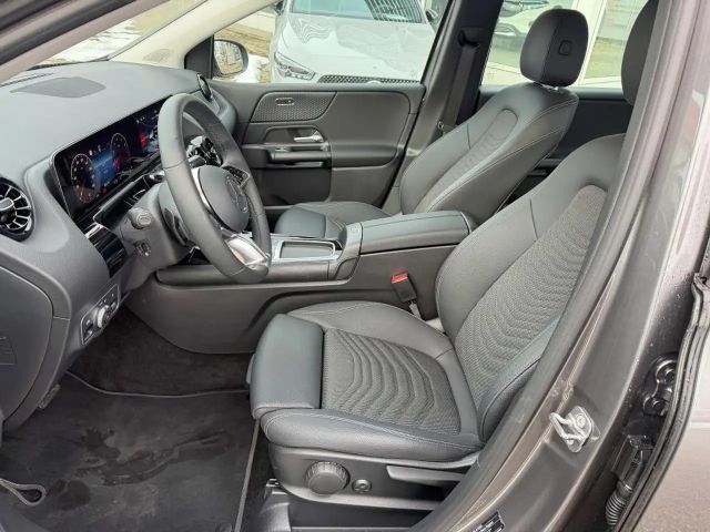 Mercedes-Benz B 180 EntryAdvance AHK Kamera WinterP+M&S16" LED