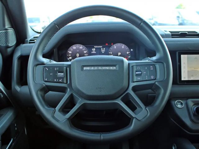 Land Rover Defender 110 Dynamic SE