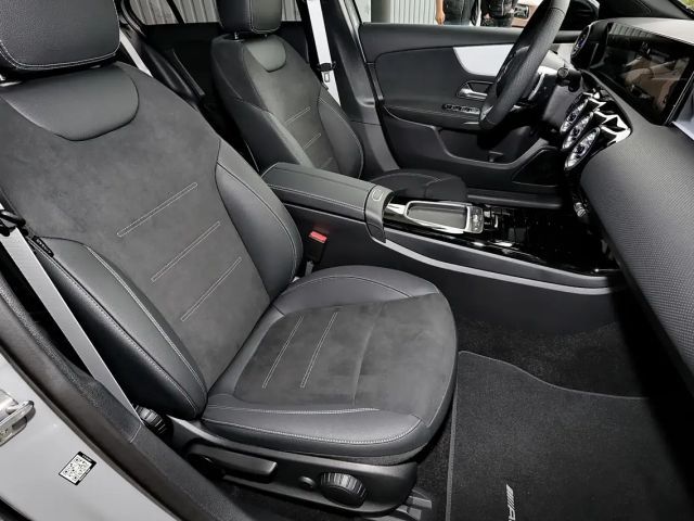 Mercedes-Benz A 250 A 250 e AMG Line