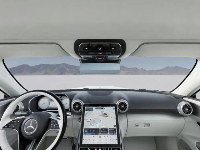 Mercedes-Benz SL 680 Maybach Monogram Series Pattern auf Motorhaube