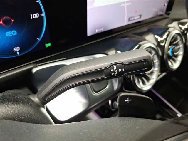 Mercedes-Benz EQB 300 4MATIC