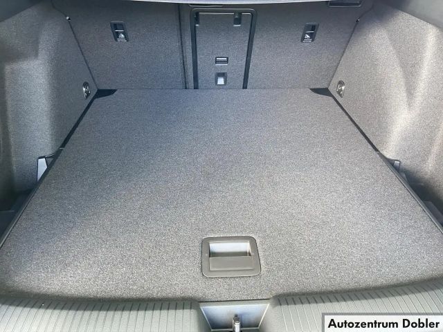 Volkswagen Golf 1.5 TSI Golf VIII Life Variant