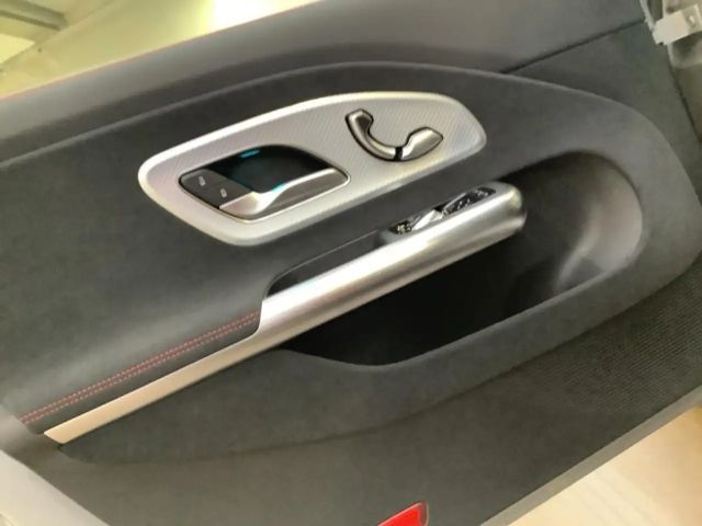 Mercedes-Benz CLA 350 4MATIC