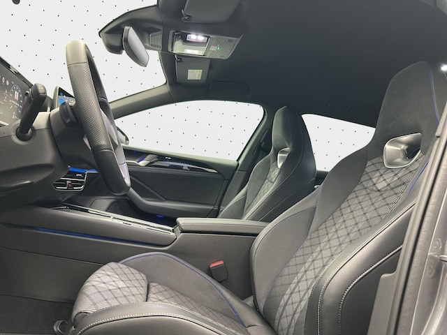 Volkswagen Passat 2.0 TDI DSG IQ.Drive R-Line