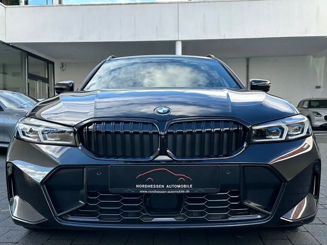 BMW 330 330d M-Sport Touring xDrive