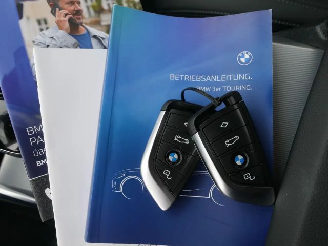 BMW 330 330i Sport Line Touring xDrive