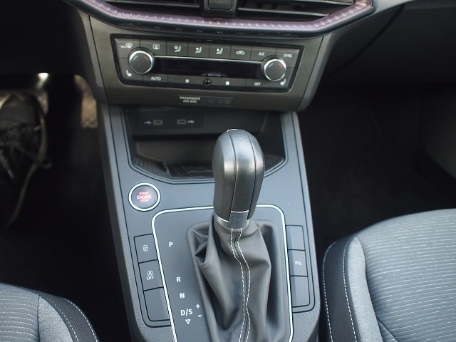 Seat Ibiza Connect DSG