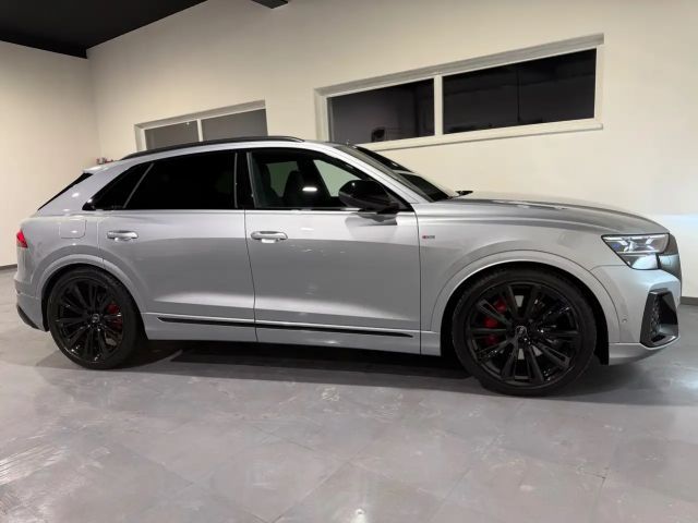 Audi Q8 55 TFSI Hybride Quattro