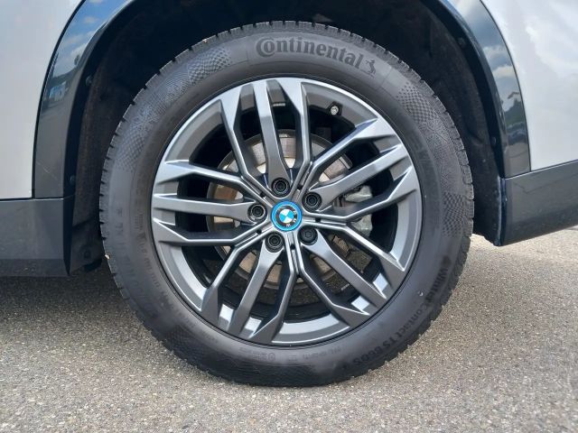 BMW iX1 xDrive30