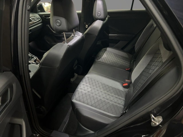 Volkswagen T-Roc 1.5 TSI DSG Plus R-Line