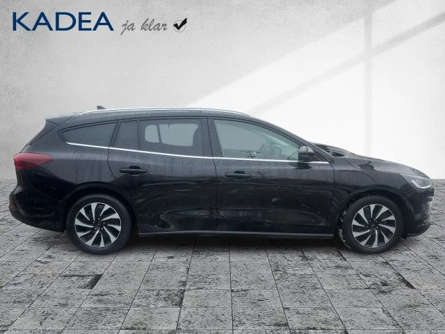 Ford Focus Titanium Wagon