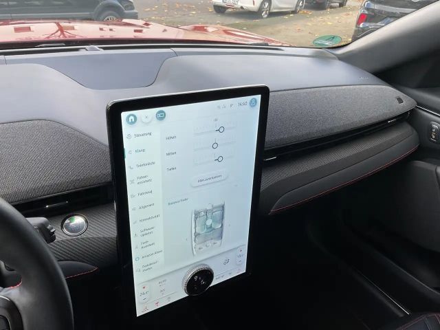 Ford Mustang Mach-E 75 kWh AWD