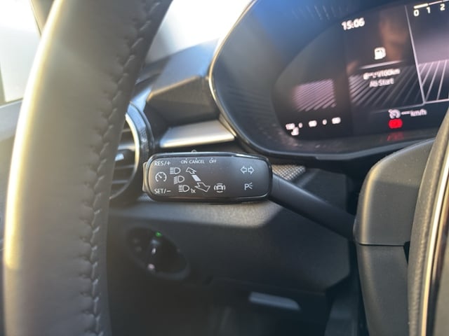 Skoda Fabia 1.0 MPI, Sicherheitspaket, Licht & Sicht Paket, SunSet, 5 Gang