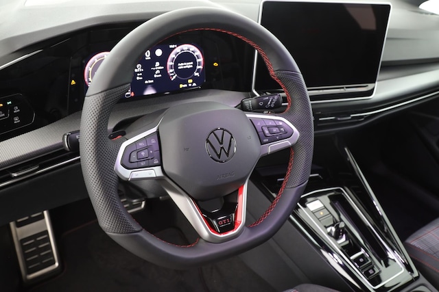 Volkswagen Golf 2.0 TSI DSG Golf VIII