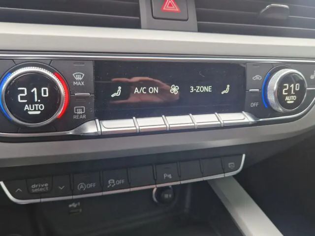 Audi A4 40 TDI S-Line S-Tronic Sedan