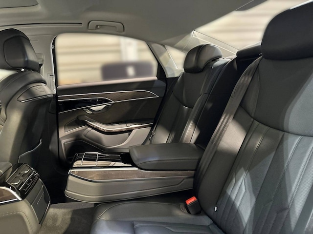 Audi A8 60 TFSI Hybride Quattro