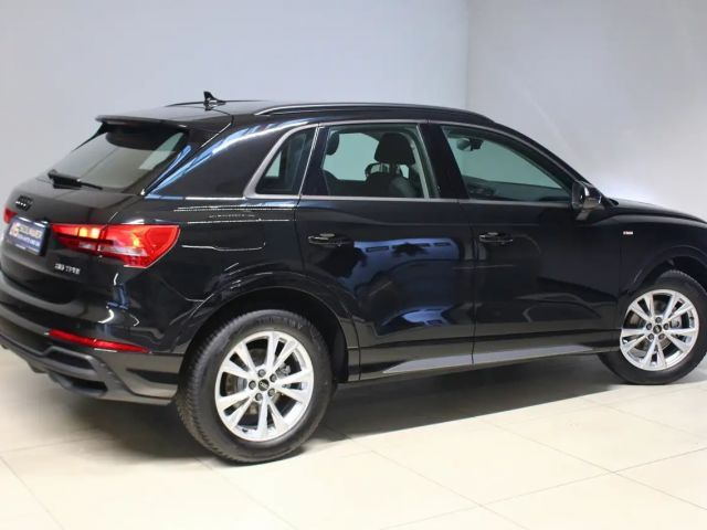 Audi Q3 1.5 TFSI S-Line