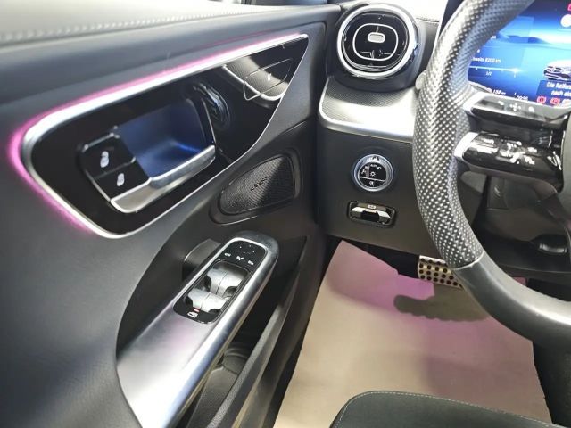 Mercedes-Benz C 200 AMG Line Sedan