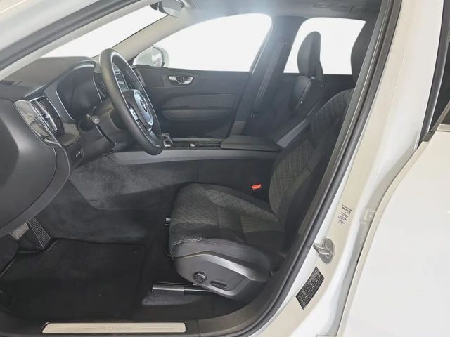 Volvo XC60 AWD Core Recharge T8