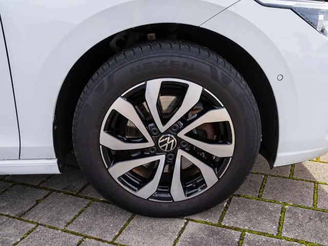 Volkswagen Golf 1.5 eTSI DSG