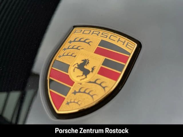Porsche Taycan S Turbo