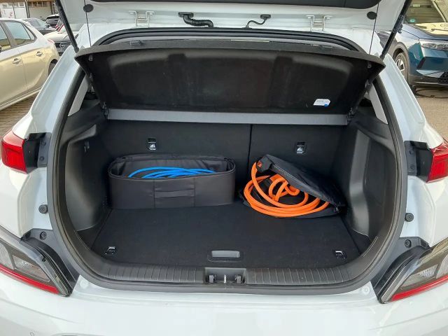 Hyundai Kona 64 kWh Electric