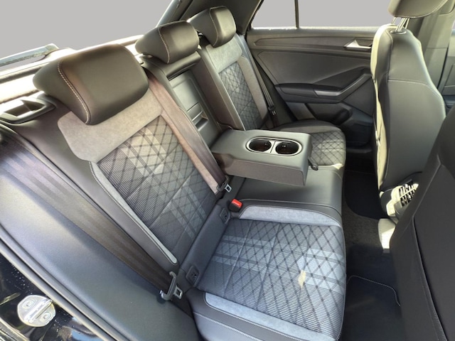 Volkswagen T-Roc 1.5 TSI DSG R-Line