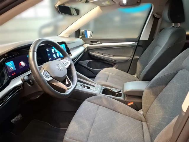 Volkswagen Golf 1.5 eTSI DSG Life