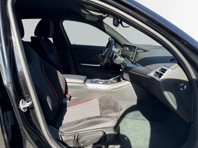 BMW 320 320d M-Sport Sedan xDrive