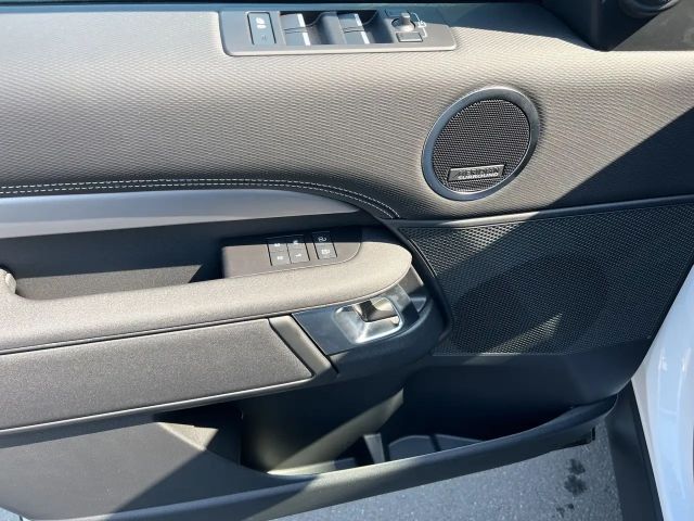 Land Rover Discovery AWD D250 Dynamic SE