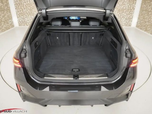 BMW 520 520d M-Sport Touring xDrive