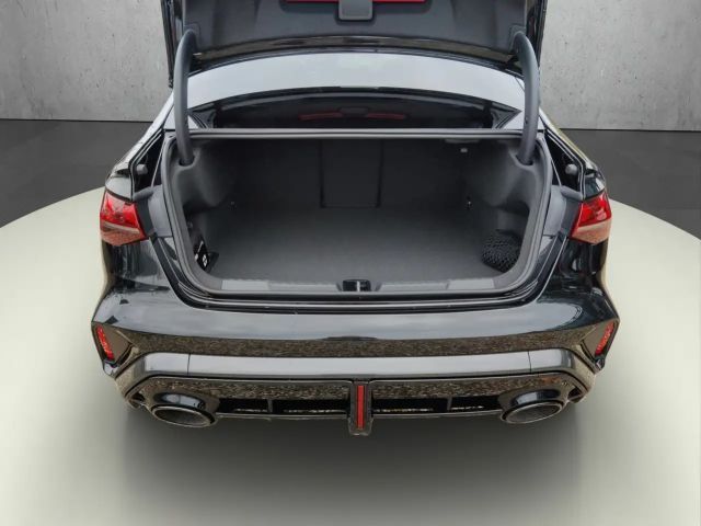 Audi RS3 Quattro S-Tronic Sedan