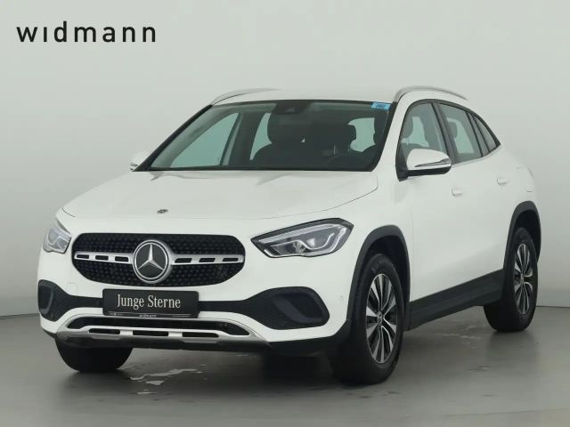Mercedes-Benz GLA 180 Automatik*PTS*LED*SpurH*Virtual Cockpit*