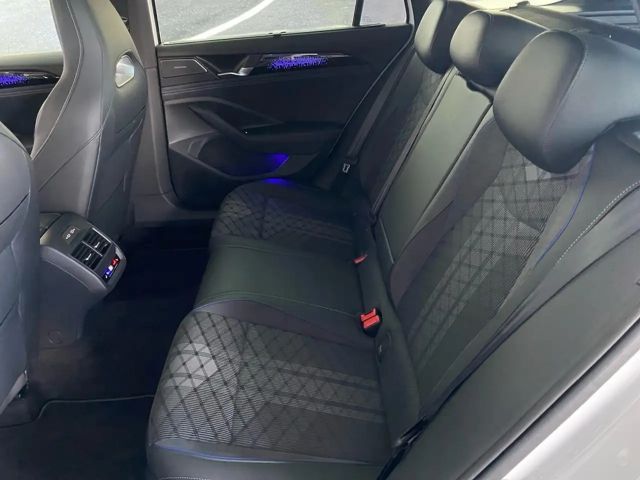 Volkswagen Passat 2.0 TDI DSG R-Line Variant