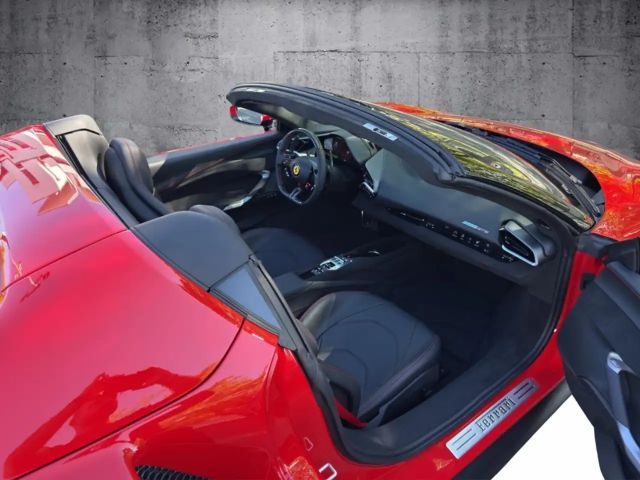 Ferrari 296 Frontlift,Carbon,Apple Carplay, 360°Kamera