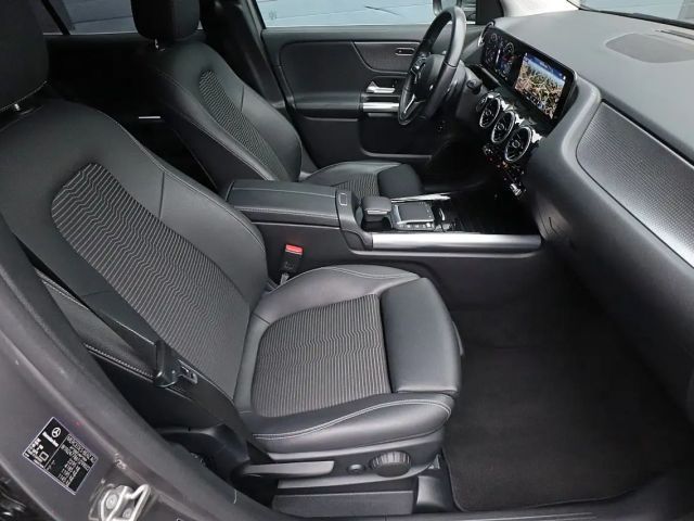 Mercedes-Benz GLA 250 GLA 250 e