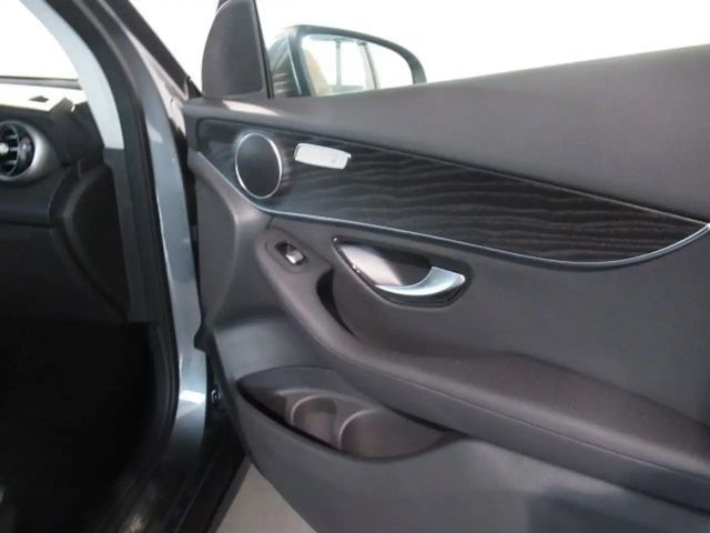 Mercedes-Benz GLC 200 4MATIC GLC 200 d