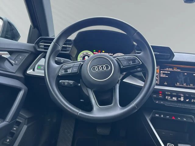 Audi A3 Hybride S-Line Sedan