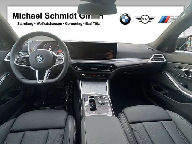 BMW 330 330e M-Sport Touring