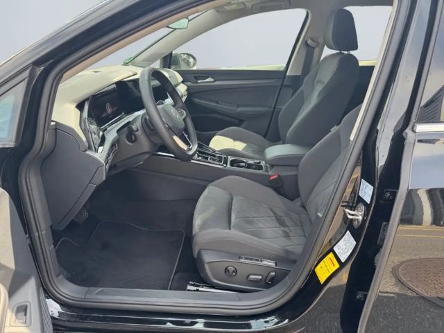 Volkswagen Golf 2.0 TDI DSG Style Variant